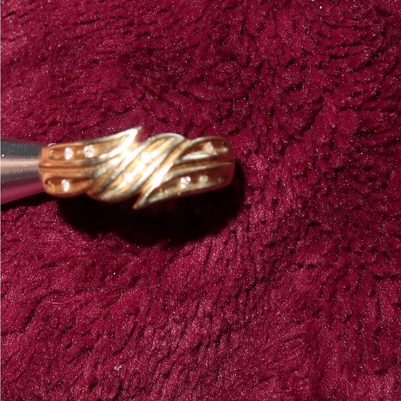 14K Gold Ring diamonds